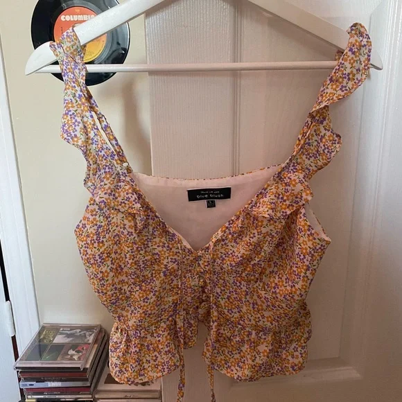 Blue Blush Ruffle Floral Crop Top - Picture 5 of 8